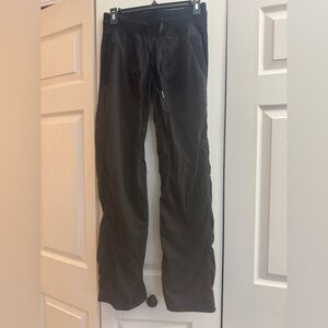 lululemon athletica Black dance pants Pants size 6